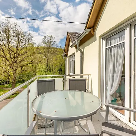 Gaestehaus Muehlenhof - Riesling Maring-Noviand
